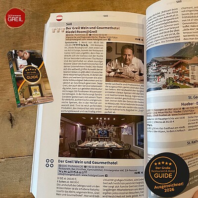 3 Hauben für „ein anspruchsvolles Restaurant“ im „Der Große Restaurant & Hotel Guide“ 3 von 3 Weintrauben für „exzellentes Weinangebot“ 4 von 5 Sternen für ein „Hervorragendes Hotel mit...