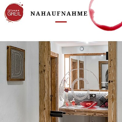 Altholz | klare Linien | Glas | Akzente | Greil’s G | Swarovski | Licht Dahoam beim GREIL #dahoambeimgreil, #hotelgreil, #inechtnochschöner, #MyRIEDEL, #riedelroomgreil, #genussmomente #söll,...